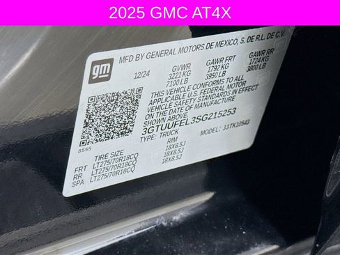Used 2025 GMC Sierra 1500 AT4X image 33