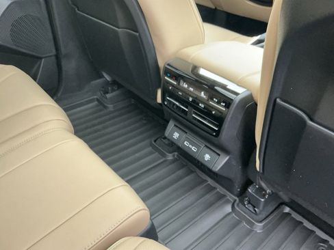Used 2023 Acura MDX SH-AWD w/ Advance Package image 33