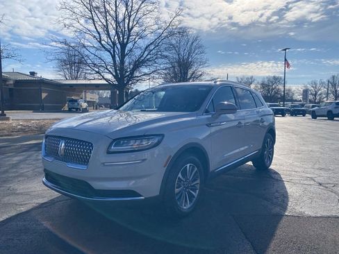 Used 2021 Lincoln Nautilus FWD w/ Equipment Group 101A image 11