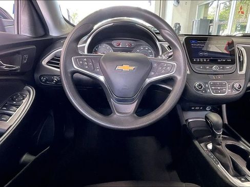 Used 2024 Chevrolet Malibu LT FWD image 5