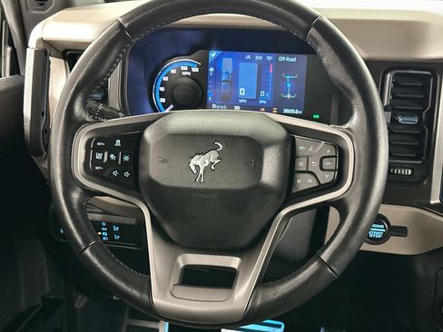 Used 2022 Ford Bronco Wildtrak AWD/4WD image 8