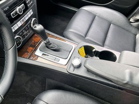Used 2014 Mercedes-Benz C 250 Sedan image 17