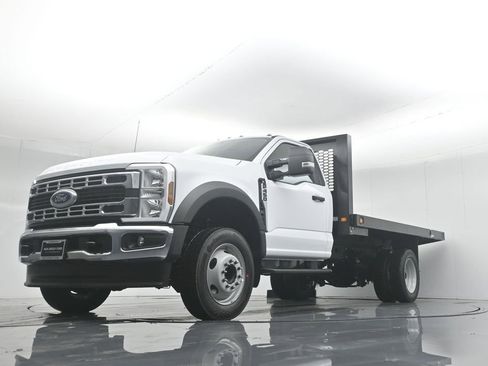 New 2025 Ford F450 XL w/ XL Chrome Package image 39