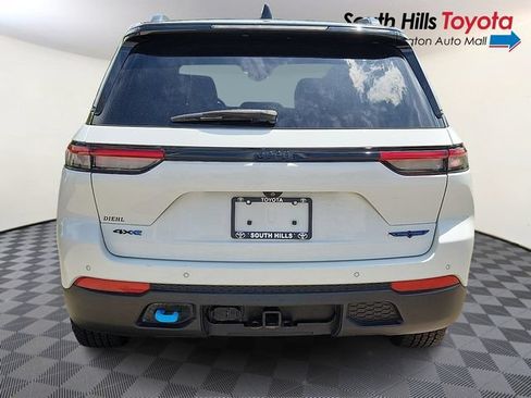 Used 2023 Jeep Grand Cherokee Trailhawk AWD/4WD image 5
