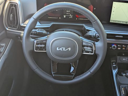 Certified 2025 Kia Sorento EX image 16