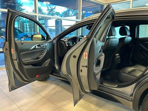 Used 2018 INFINITI QX30 Premium w/ Technology Package image 18