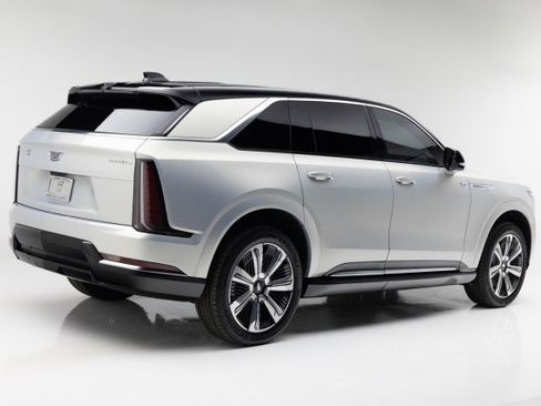 Used 2025 Cadillac Escalade IQ Luxury 2 image 11