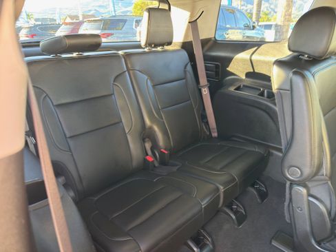 Used 2023 GMC Acadia SLT image 14