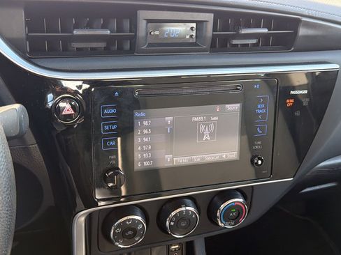 Used 2017 Toyota Corolla L FWD image 23