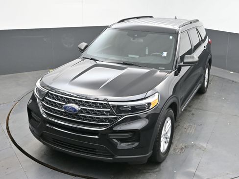 Used 2020 Ford Explorer XLT w/ Class III Trailer Tow Package image 36