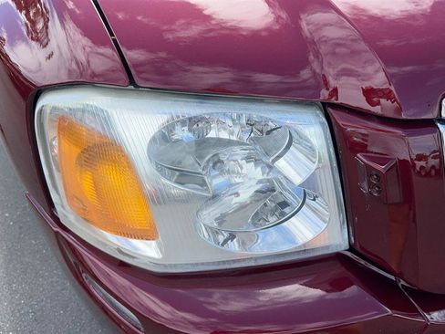 Used 2009 GMC Envoy SLT w/ Sun And 6-Disc Cd Package image 11