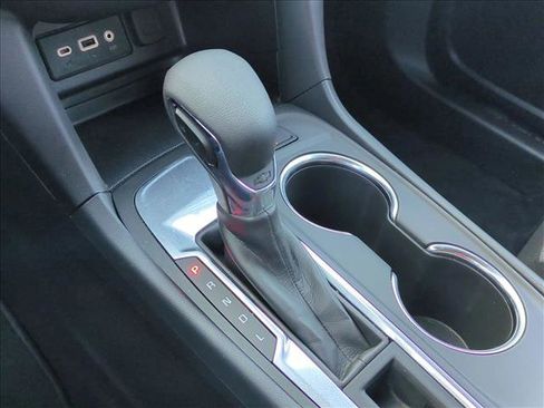 Used 2024 Chevrolet Equinox LT image 12