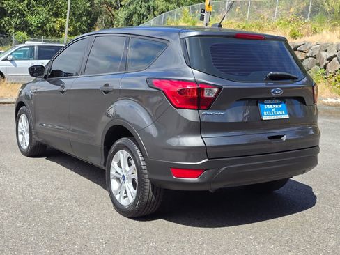 Used 2019 Ford Escape S FWD image 4