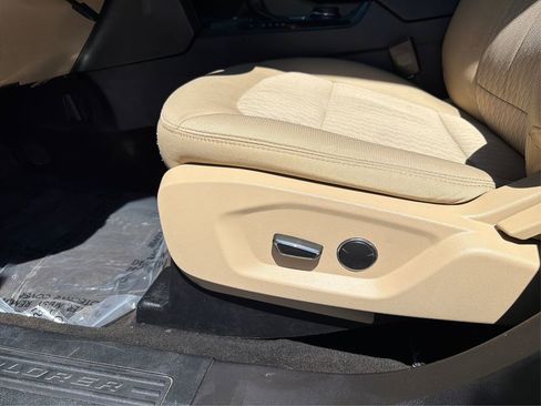 Used 2017 Ford Explorer 4WD image 19
