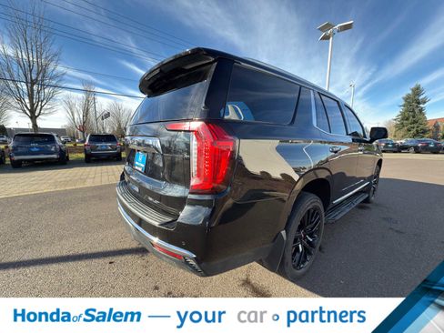 Used 2021 GMC Yukon SLT w/ SLT Premium Package image 6