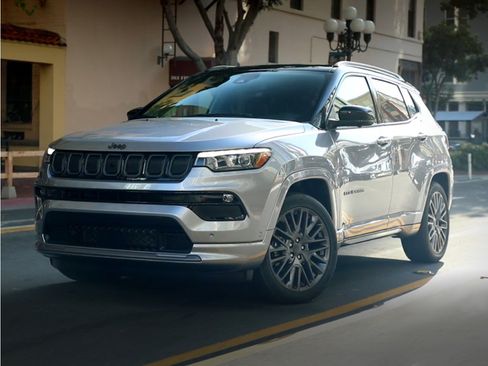 Used 2022 Jeep Compass Latitude w/ Sun and Sound Group FWD image 1