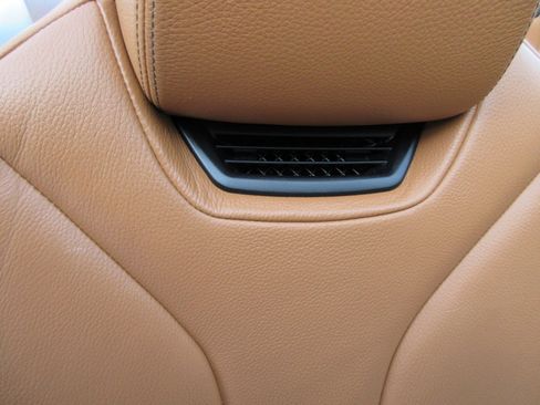 Used 2019 BMW 440i Convertible w/ Convenience Package image 29