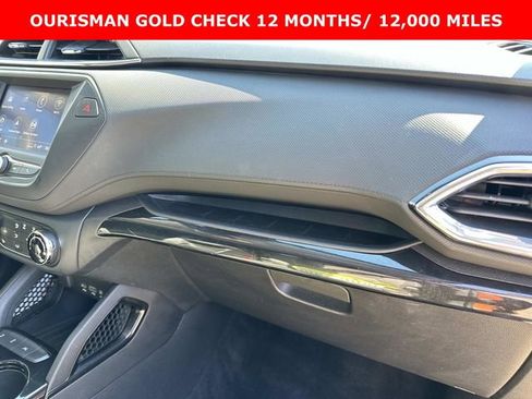 Used 2021 Chevrolet TrailBlazer LT FWD image 12