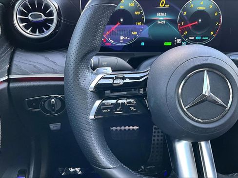 Used 2021 Mercedes-Benz E 450 Coupe image 21