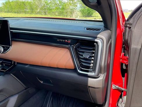 Certified 2026 GMC Canyon AT4 AWD/4WD image 23