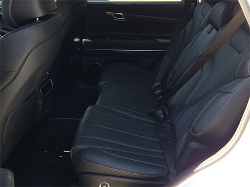 Used 2022 Genesis GV80 2.5T image 17