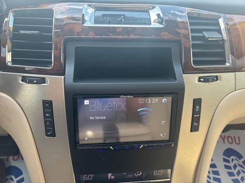 Used 2007 Cadillac Escalade EXT w/ Information Package AWD/4WD image 23