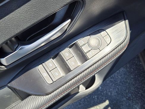 New 2026 Nissan Kicks SR w/ Cold Weather Package FWD image 18