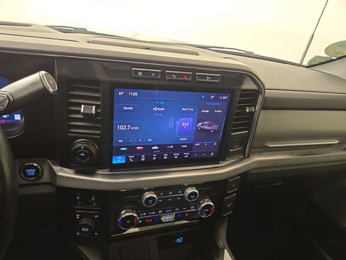 Used 2024 Ford F250 Platinum image 23