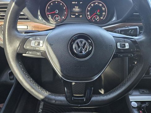 Used 2020 Volkswagen Passat 2.0T SEL FWD image 22
