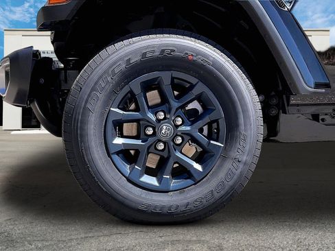 New 2026 Jeep Gladiator Sport AWD/4WD image 12