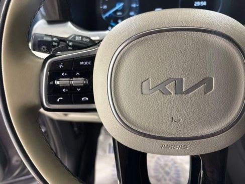Used 2022 Kia Sorento SX Prestige w/ Panoramic Sunroof Package AWD/4WD image 15