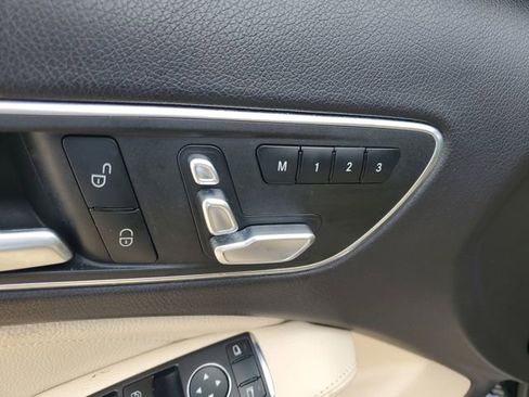 Used 2019 Mercedes-Benz GLA 250 image 13