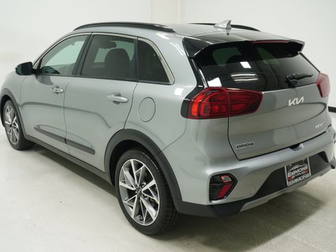 Used 2022 Kia Niro Touring Special Edition FWD image 6