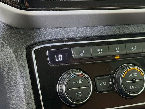 Used 2022 Volkswagen Atlas SE AWD/4WD image 22