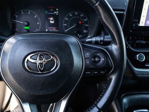 Certified 2023 Toyota Corolla SE w/ SE Package image 32