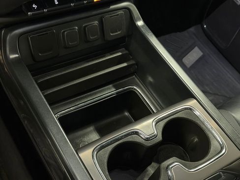 Used 2018 GMC Sierra 1500 SLT image 36