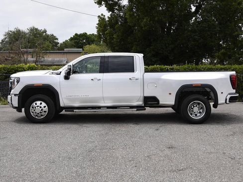 Used 2024 GMC Sierra 3500 Denali w/ Denali Reserve Package AWD/4WD image 10