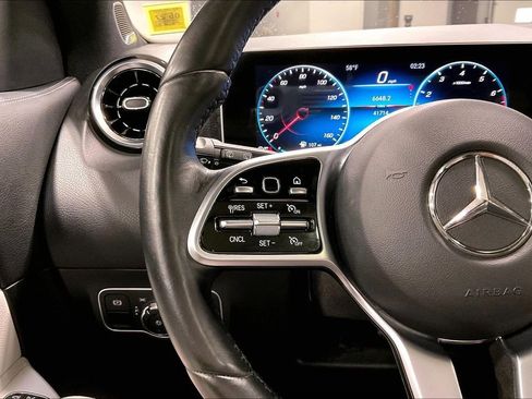 Used 2021 Mercedes-Benz GLA 250 4MATIC image 11