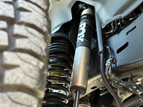 Used 2022 Jeep Gladiator Overland w/ Popular Equipment Package image 13