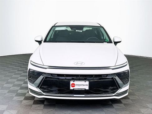 New 2026 Hyundai Sonata SE FWD image 2