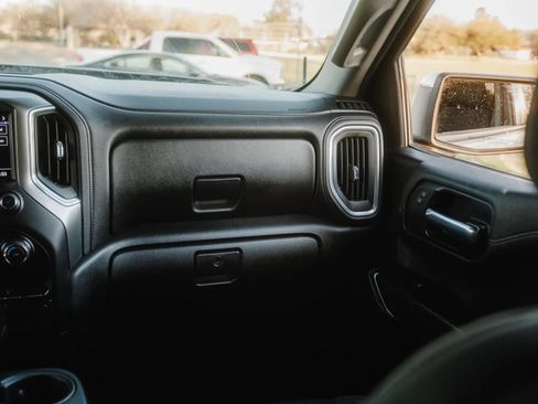 Used 2020 Chevrolet Silverado 1500 LT w/ Trailering Package image 29