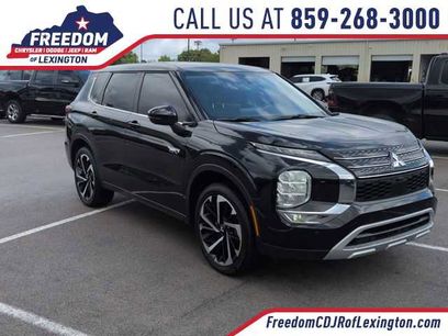 Used 2025 Mitsubishi Outlander SE