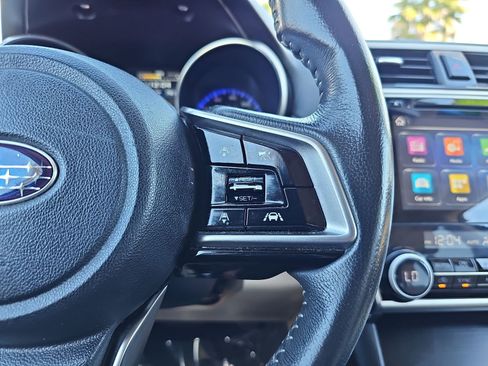 Used 2018 Subaru Outback 2.5i Limited image 18