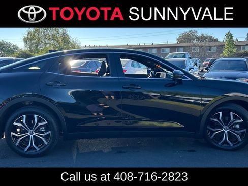 Used 2024 Toyota Crown Limited image 1