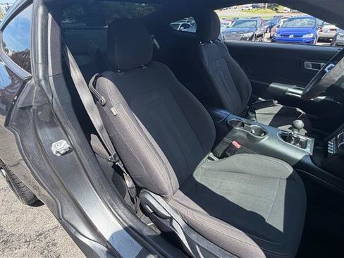 Used 2021 Ford Mustang GT RWD image 9