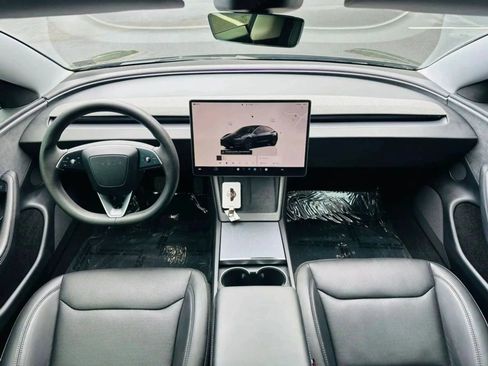 Used 2025 Tesla Model 3 Long Range AWD/4WD image 9