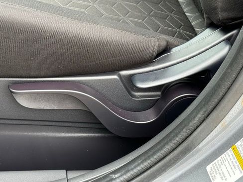 Used 2025 Mitsubishi Outlander Sport AWD image 17