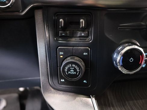 Used 2022 Ford F150 Platinum w/ Equipment Group 701A High image 9