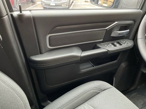 Used 2025 RAM 2500 Big Horn image 17