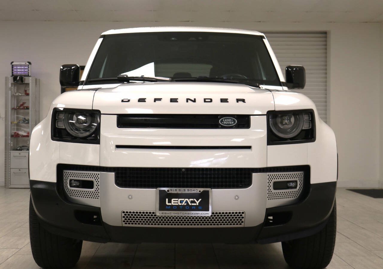 Used 2024 Land Rover Defender 110 S AWD/4WD image 9